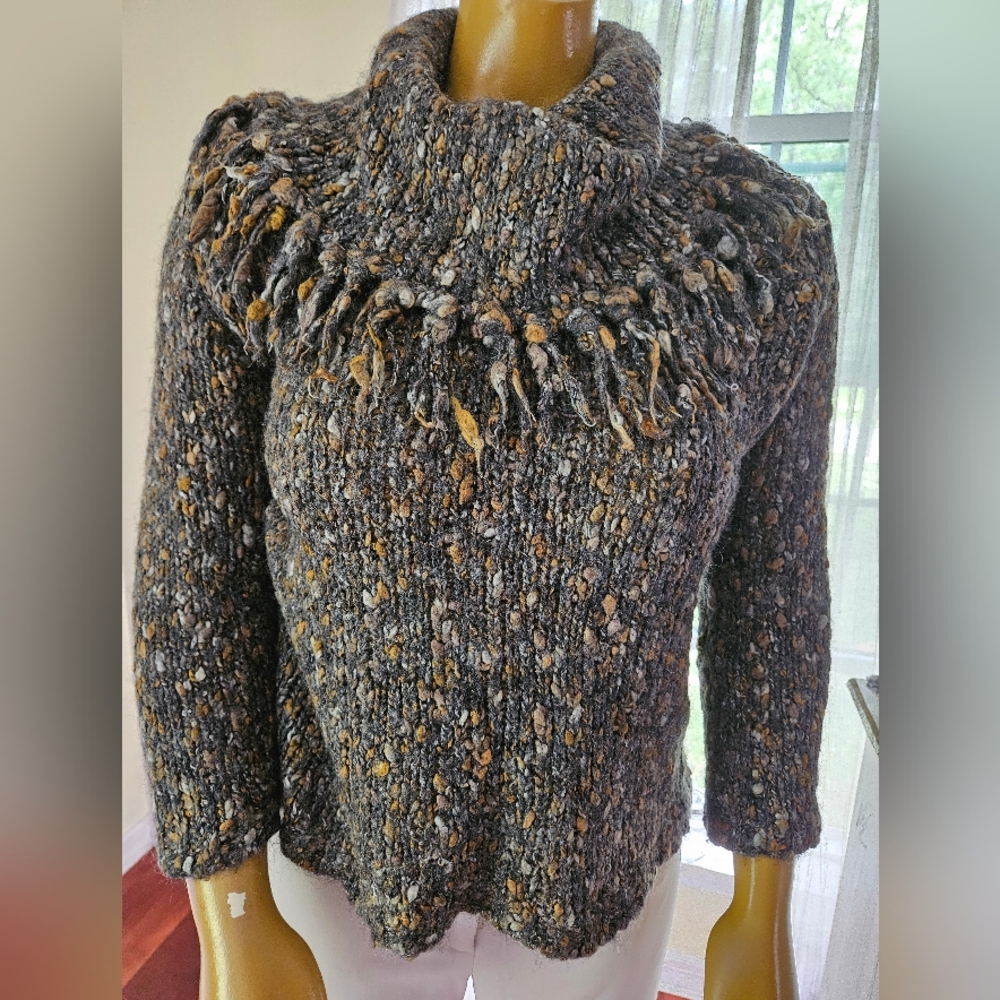 Sweater - Picture 2 of 3